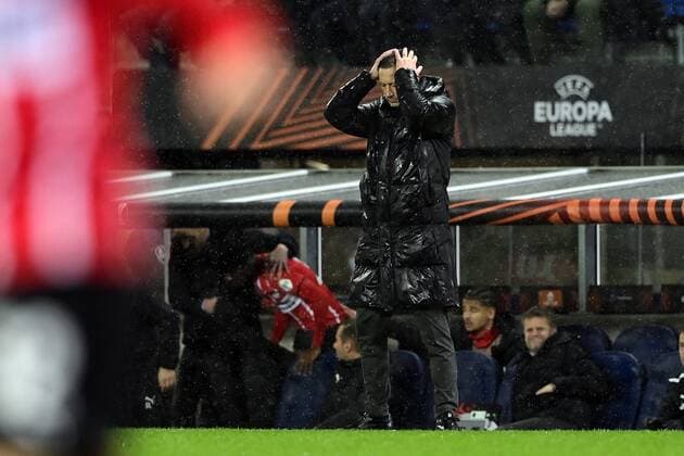 SAN SEBASTIAN PSV Eindhoven coach Roger Schmidt disappointed during the UEFA Europa League match between Real Sociedad and PSV Eindhoven at Estadio de Anoeta on December 9, 2021 in San Sebastian, Spain ANP OLAF KRAAK UEFA Europa League 2021 2022 xVIxANPxSportx xxANPxIVx 441835871