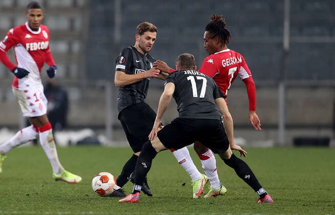 SOCCER - UEFA EL, Sturm vs Monaco GRAZ,AUSTRIA,09.DEC.21 - SOCCER - UEFA Europa League, group stage, SK Sturm Graz vs AS Monaco. Image shows Philipp Huspek, Lukas Jaeger (Sturm) and Gelson Martins (Monaco).  GEPAxpictures xMJxPaul