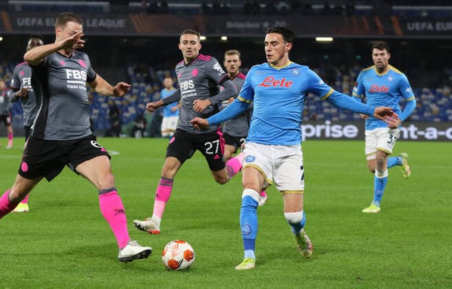 December 9, 2021, Naples, Italy: Napoli s midfielder Eljif Elmas (R) in action during Uefa League soccer match SSC Napoli vs Leicester City at the Diego Armando Maradona stadium in Naples, Italy, 9 December 2021. .ANSA CESARE ABBATE Europa League: Napoli-Leicester  - ZUMAa110 20211209_zaf_a110_061 Copyright: xCesarexAbbatex