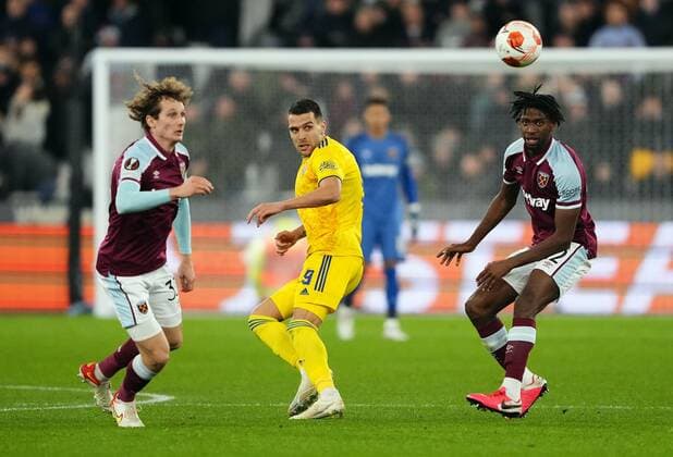 Mandatory Credit: Photo by Jed Leicester Shutterstock (12637592at) Alex Kral and Aji Alese of West Ham West Ham United v Dinamo Zagreb, UEFA Europa League, Group H, Football, London Stadium, London, UK - 09 Dec 2021 EDITORIAL USE ONLY No use with unauthorised audio, video, data, fixture lists, club league logos or live services. Online in-match use limited to 120 images, no video emulation. No use in betting, games or single club league player publications. West Ham United v Dinamo Zagreb, UEFA Europa League, Group H, Football, London Stadium, London, UK - 09 Dec 2021 EDITORIAL USE ONLY No use with unauthorised audio, video, data, fixture lists, club league logos or live services. Online in-match use limited to 120 images, no video emulation. No use in betting, games or single club league player publications.  Copyright: xJedxLeicester Shutterstockx 12637592at