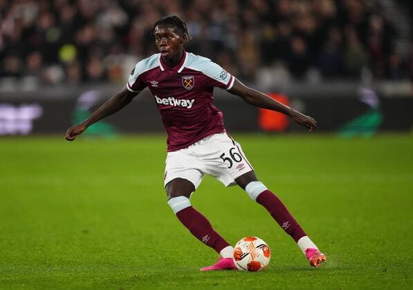 Mandatory Credit: Photo by Jed Leicester Shutterstock (12637592ax) Emmanuel Longelo of West Ham West Ham United v Dinamo Zagreb, UEFA Europa League, Group H, Football, London Stadium, London, UK - 09 Dec 2021 EDITORIAL USE ONLY No use with unauthorised audio, video, data, fixture lists, club league logos or live services. Online in-match use limited to 120 images, no video emulation. No use in betting, games or single club league player publications. West Ham United v Dinamo Zagreb, UEFA Europa League, Group H, Football, London Stadium, London, UK - 09 Dec 2021 EDITORIAL USE ONLY No use with unauthorised audio, video, data, fixture lists, club league logos or live services. Online in-match use limited to 120 images, no video emulation. No use in betting, games or single club league player publications.  Copyright: xJedxLeicester Shutterstockx 12637592ax