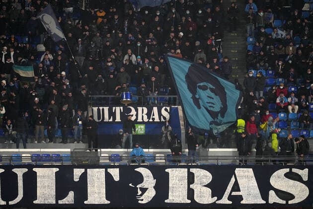 NAPLES, ITALY – DICEMBER 09: SSC Napoli s supporters before the UEFA Europa League Group C match between SSC Napoli and Leicester City FC at Stadio Diego Armando Maradona on Dicember 09, 2021 in Naples, Italy Copyright: xFotoagenziax