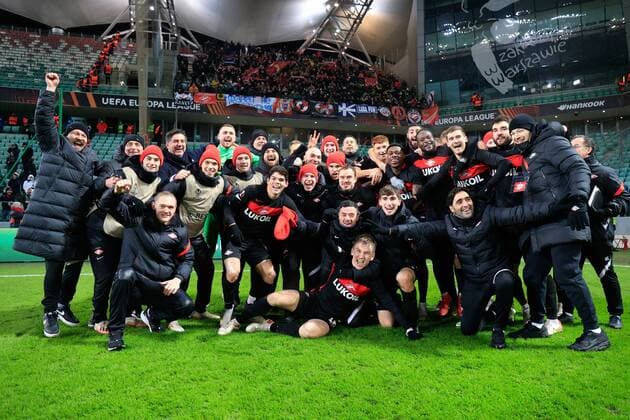 Poland Soccer Europa League Legia - Spartak 6717797 09.12.2021 Spartak s players and coaches celebrate the team s victory after the Europa League soccer match Spartak Moscow and Legia Warsaw at the Marshall Jozef Pisudski s Municipal Stadium of Legia Warsaw, in Warsaw, Poland. Alexander Stupnikov Sputnik Warsaw Poland  Copyright: xAlexanderxStupnikovx
