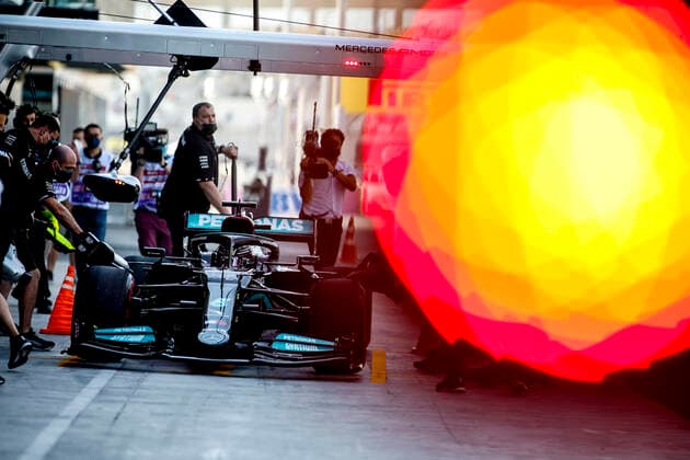 44 Lewis Hamilton GBR, Mercedes AMG Petronas F1 Team , F1 Grand Prix of Abu Dhabi at Yas Marina Circuit on December 10, 2021 in Abu Dhabi, United Arab Emirates Photo by HOCH ZWEI Abu Dhabi United Arab Emirates