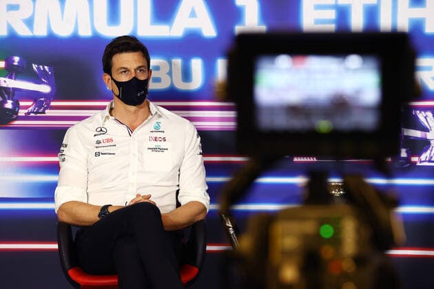 F1 Grand Prix of Abu Dhabi Toto Wolff (AUT, Mercedes-AMG Petronas F1 Team), F1 Grand Prix of Abu Dhabi at Yas Marina Circuit on December 10, 2021 in Abu Dhabi, United Arab Emirates. (Photo by Bryn Lennon Getty Images FIA Pool via HOCH ZWEI) Abu Dhabi Yas Marina Circuit United Arab Emirates Poolfoto HOCH ZWEI Pool Getty Images ,EDITORIAL USE ONLY