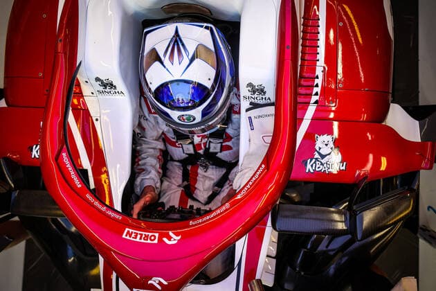 RAIKKONEN Kimi (fin), Alfa Romeo Racing ORLEN C41, portrait garage, box, during the Formula 1 Etihad Airways Abu Dhabi Grand Prix 2021, 22th round of the 2021 FIA Formula One World Championship, WM, Weltmeisterschaft from December 10 to 12, 2021 on the Yas Marina Circuit, in Yas Island, Abu Dhabi - F1 - ABU DHABI GRAND PRIX 2021 DPPI Panoramic  20211210_GOODEN_FGO08759