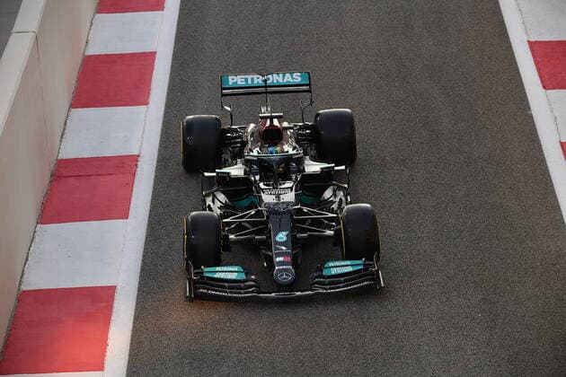 FORMULA 1 ETIHAD AIRWAYS ABU DHABI GRAND PRIX 2021 10 12 2021, Yas Marina Circuit, Abu Dhabi, FORMULA 1 ETIHAD AIRWAYS ABU DHABI GRAND PRIX 2021 , in picture Lewis Hamilton GBR , Mercedes AMG Petronas Formula One Team nordphotoxGmbHx xBratic nph00250