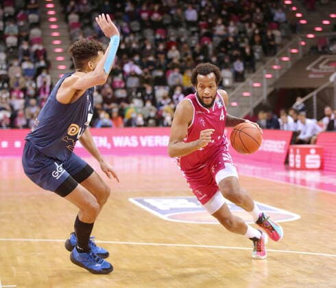Telekom Baskets Bonn vs Brekkott Chapman MLP Academics Heidelberg easyCredit BBL 1 Bundesliga , 2021 2022 season , Hauptrunde 10 Spieltag
