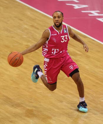 Bonn, Germany, 10 12 2021, Telekom Dome, basketball, BBL, Telekom Baskets Bonn vs MLP Academics Heidelberg Parker Jackson Cartwright Bonn