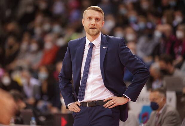 Coach Tuomas Iisalo Telekom Baskets Bonn vs MLP Academics Heidelberg easyCredit BBL 1 Bundesliga , 2021 2022 season , Hauptrunde 10 Spieltag