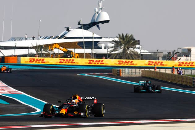 33 Max Verstappen NED, Red Bull Racing , F1 Grand Prix of Abu Dhabi at Yas Marina Circuit on December 11, 2021 in Abu Dhabi, United Arab Emirates Photo by HOCH ZWEI Abu Dhabi United Arab Emirates