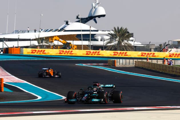 44 Lewis Hamilton GBR, Mercedes AMG Petronas F1 Team , F1 Grand Prix of Abu Dhabi at Yas Marina Circuit on December 11, 2021 in Abu Dhabi, United Arab Emirates Photo by HOCH ZWEI Abu Dhabi United Arab Emirates