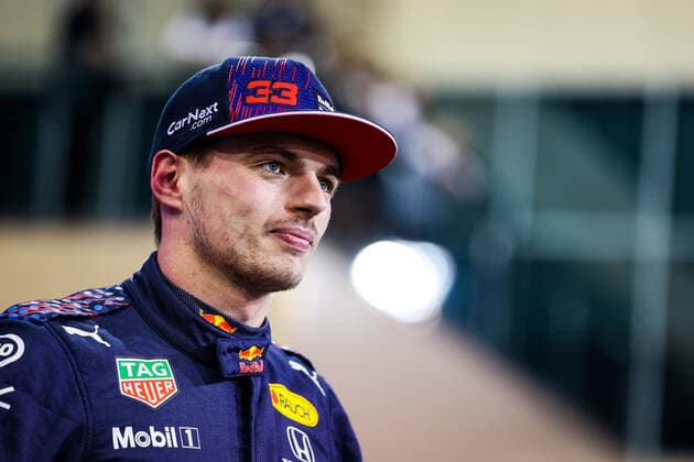 VERSTAPPEN Max (ned), Red Bull Racing Honda RB16B, portrait during the Formula 1 Etihad Airways Abu Dhabi Grand Prix 2021, 22th round of the 2021 FIA Formula One World Championship, WM, Weltmeisterschaft from December 10 to 12, 2021 on the Yas Marina Circuit, in Yas Island, Abu Dhabi - F1 - ABU DHABI GRAND PRIX 2021 DPPI Panoramic  00121045_AV6_7468