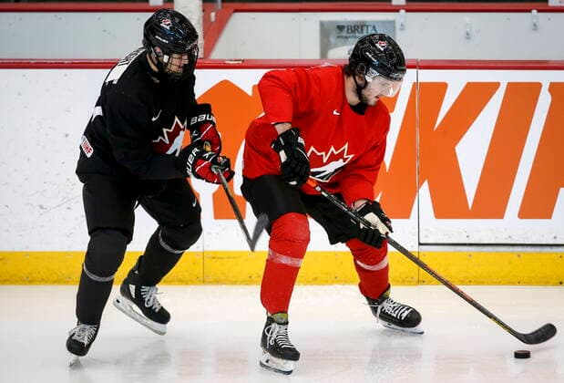 December 11, 2021, Calgary, AB, CANADA: Shane Wright, left, and Mason McTavish skate during a practice at the Canadian World Junior Hockey Championships selection camp in Calgary, Alta., Saturday, Dec. 11, 2021. Shane Wright, Mason McTavish  - ZUMAc35_ 20211211_zaf_c35_029 Copyright: xJeffxMcintoshx