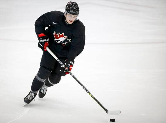 December 11, 2021, Calgary, AB, CANADA: Cole Perfetti skates during a practice at the Canadian World Junior Hockey Championships selection camp in Calgary, Alta., Saturday, Dec. 11, 2021. Cole Perfetti  - ZUMAc35_ 20211211_zaf_c35_030 Copyright: xJeffxMcintoshx