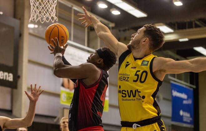 Demetrius Ward Artland Dragons, 45 ¨¨Tigers Tübingen vs Artland Dragons, 2 Basketball, Bundesliga, Pro A, Barmer 2 Basketball, Matchday 13, Season 2021 2022, 11 12 2021, ¨¨ Tigers Tübingen Artland Dragons, Basketball, 2 Bundesliga, Barmer 2 Basketball, Matchday 13, Season 2021 2022, 11 12 2021 Rottenburg. Copyright: xDennisxDuddek xEibnerxPressefotox EP_DDK