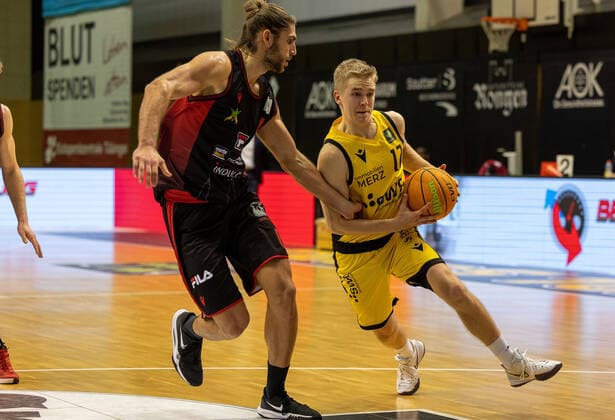 Aatu Kivimaeki Tigers Tuebingen, 12 ¨¨Tigers Tuebingen vs Artland Dragons, 2 Basketball, Bundesliga, Pro A, Barmer 2 Basketball, Matchday 13, Season 2021 2022, 11 12 2021, ¨¨ Tigers Tuebingen Artland Dragons, Basketball, 2 Bundesliga, Barmer 2 Basketball, Matchday 13, Season 2021 2022, 11 12 2021 Rottenburg. Copyright: xDennisxDuddek xEibnerxPressefotox EP_DDK