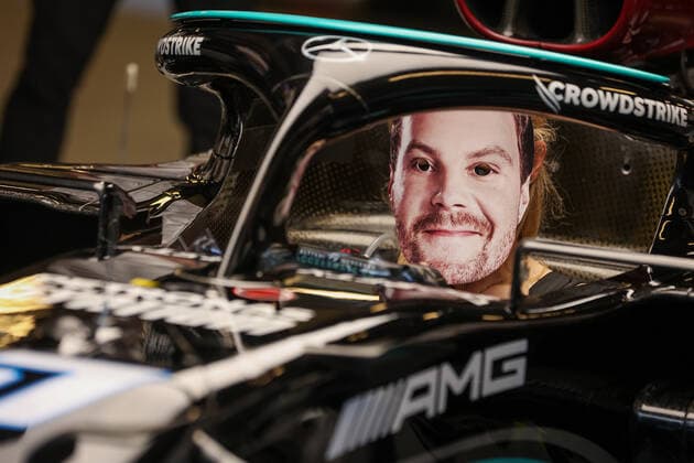 CROMWELL Tiffany, in the car of BOTTAS Valtteri (fin), Mercedes AMG F1 GP W12 E Performance, portrait during the Formula 1 Etihad Airways Abu Dhabi Grand Prix 2021, 22th round of the 2021 FIA Formula One World Championship, WM, Weltmeisterschaft from December 10 to 12, 2021 on the Yas Marina Circuit, in Yas Island, Abu Dhabi - F1 - ABU DHABI GRAND PRIX 2021 - RACE DPPI Panoramic  00121046_AV6_7972