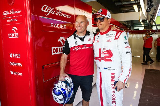 RAIKKONEN Kimi (fin), Alfa Romeo Racing ORLEN C41, and ARNALL Mark during the Formula 1 Etihad Airways Abu Dhabi Grand Prix 2021, 22th round of the 2021 FIA Formula One World Championship, WM, Weltmeisterschaft from December 10 to 12, 2021 on the Yas Marina Circuit, in Yas Island, Abu Dhabi - F1 - ABU DHABI GRAND PRIX 2021 - RACE DPPI Panoramic  20211212_GOODEN_FGO00302