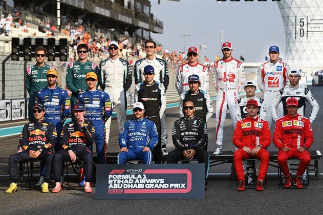 12 12 2021, xekx, Formula 1 FIA, Abu Dhabi Grand Prix 2021 emspor, DFL DFB REGULATES PROHIBIT ANY USE OF PHOTOGRAPHS as IMAGE SEQUENCES and or QUASI VIDEO Abu Dhabi eel-fotografie Eberhard Krieger