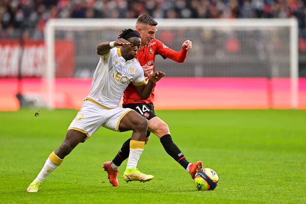 Fußball, Stade Rennes - OGC Nizza BENJAMIN BOURIGEAUD (Rennes) vs Jordan Lotomba (Nice) FOOTBALL : Rennes vs Nice - Ligue 1 - 12 12 2021 JBAutissier Panoramic 