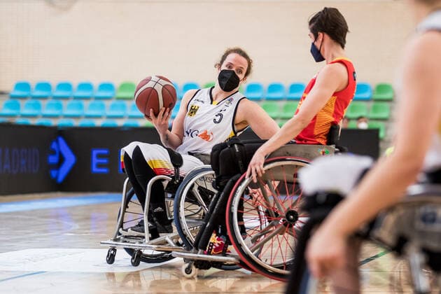 European Championship Wheelchair Basketball 12 12 2021 MADRID, SPAIN December 12 Wheelchair Basketball, 3rd place match Germany vs Spain on day 9 of the European Championship Wheelchair Basketball on 12 12 2021 at Polid Municipal Francisco Fernandez Ochoa in Madrid, Spain Vanessa Erskine Germany, 5 , Agurtzane Egiluz Spain, 51 Copyright: xBEAUTIFULxSPORTS Wunderlx