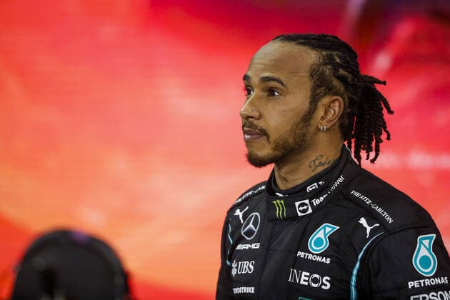 HAMILTON Lewis (gbr), Mercedes AMG F1 GP W12 E Performance, portrait during the Formula 1 Etihad Airways Abu Dhabi Grand Prix 2021, 22th round of the 2021 FIA Formula One World Championship, WM, Weltmeisterschaft from December 10 to 12, 2021 on the Yas Marina Circuit, in Yas Island, Abu Dhabi - F1 - ABU DHABI GRAND PRIX 2021 - RACE DPPI Panoramic  00121046__V2_4143.JPG