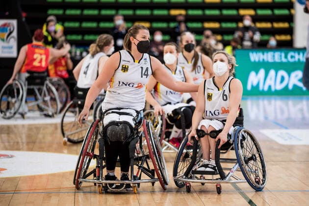 European Championship Wheelchair Basketball 12 12 2021 MADRID, SPAIN 12 December Wheelchair Basketball, 3rd place match Germany vs Spain on day 9 of the European Championship Wheelchair Basketball on 12 12 2021 at Polid Municipal Francisco Fernandez Ochoa in Madrid, Spain Lena Knippelmeyer Germany, 14 , Catharina Weiss Germany, 6 frustrated after the game Copyright: xBEAUTIFULxSPORTS Wunderlx