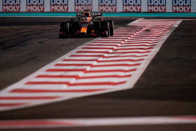 December 12, 2021, Abu Dhabi, United Arab Emirates: MAX VERSTAPPEN of the Netherlands and Red Bull Racing drives during the 2021 FIA Formula 1 Abu Dhabi Grand Prix and the 2021 Formula 1 World Championship, WM, Weltmeisterschaft at Yas Marina Circuit in Abu Dhabi, United Arab Emirates. Abu Dhabi United Arab Emirates - ZUMAg147 20211212_zap_g147_039 Copyright: xJamesxGasperottix
