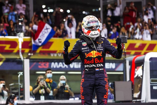 VERSTAPPEN Max (ned), Red Bull Racing Honda RB16B, portrait celebrating his world title during the Formula 1 Etihad Airways Abu Dhabi Grand Prix 2021, 22th round of the 2021 FIA Formula One World Championship, WM, Weltmeisterschaft from December 10 to 12, 2021 on the Yas Marina Circuit, in Yas Island, Abu Dhabi - F1 - ABU DHABI GRAND PRIX 2021 - RACE DPPI Panoramic  00121046_AV6_8841