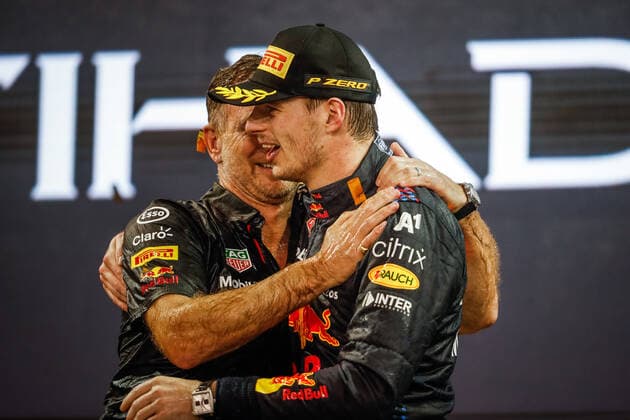 podium HORNER Christian (gbr), Team Principal of Red Bull Racing, VERSTAPPEN Max (ned), Red Bull Racing Honda RB16B, portrait during the Formula 1 Etihad Airways Abu Dhabi Grand Prix 2021, 22th round of the 2021 FIA Formula One World Championship, WM, Weltmeisterschaft from December 10 to 12, 2021 on the Yas Marina Circuit, in Yas Island, Abu Dhabi - F1 - ABU DHABI GRAND PRIX 2021 - RACE DPPI Panoramic  00121046__V2_4445