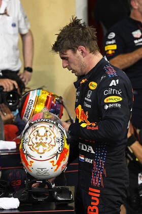 12 12 2021, xekx, Formula 1 FIA, Abu Dhabi Grand Prix 2021 emspor, winner of the race and world champion 2021 Max Verstappen Red Bull Racing, 33 DFL DFB REGULATES PROHIBIT ANY USE OF PHOTOGRAPHS as IMAGE SEQUENCES and or QUASI VIDEO Abu Dhabi eel-fotografie Eberhard Krieger