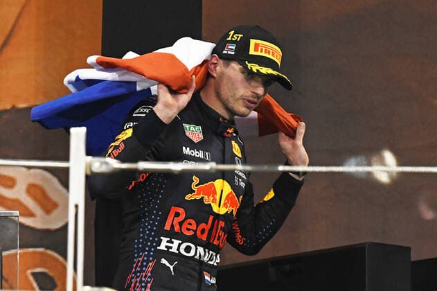 12 12 2021, xekx, Formula 1 FIA, Abu Dhabi Grand Prix 2021 emspor, Max Verstappen Red Bull Racing, 33 World Champion and winner of the race DFL DFB REGULATES PROHIBIT ANY USE OF PHOTOGRAPHS as IMAGE SEQUENCES and or QUASI VIDEO Abu Dhabi eel-fotografie Eberhard Krieger