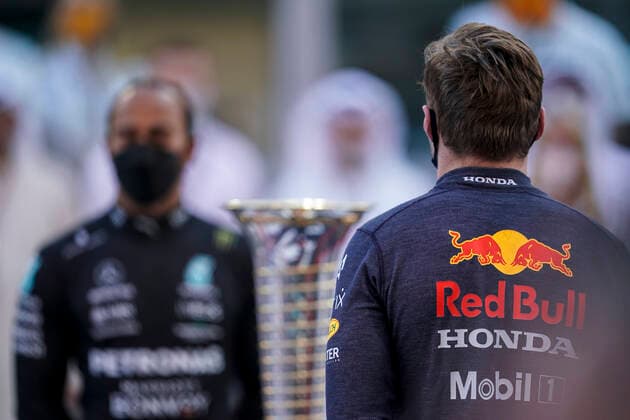 December 12, 2021, Abu Dhabi, United Arab Emirates: LEWIS HAMILTON of Great Britain and Mercedes-AMG F1 Team and MAX VERSTAPPEN of the Netherlands and Red Bull Racing before the 2021 FIA Formula 1 Abu Dhabi Grand Prix at Yas Marina Circuit in Abu Dhabi, United Arab Emirates. Abu Dhabi United Arab Emirates - ZUMAg147 20211212_zap_g147_077 Copyright: xJamesxGasperottix