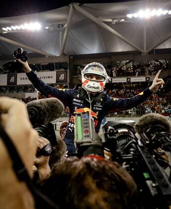 ABU DHABI Max Verstappen of Red Bull Racing after winning the Formula 1 World Championship after the Abu Dhabi Grand Prix at Yas Marina Circuit on December 12, 2021 in Abu Dhabi, United Arab Emirates REMKO DE WAAL F1 Grand Prix 2021 xVIxANPxSportx xxANPxIVx 441983720