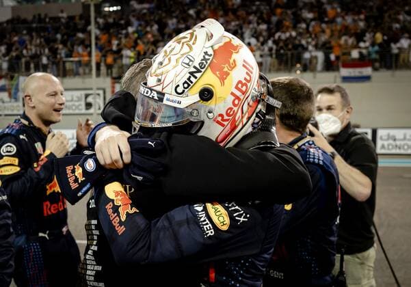 ABU DHABI Max Verstappen of Red Bull Racing with his father Jos Verstappen after winning the Formula 1 World Championship after the Abu Dhabi Grand Prix at Yas Marina Circuit on December 12, 2021 in Abu Dhabi, United Arab Emirates REMKO DE WAAL F1 Grand Prix 2021 xVIxANPxSportx xxANPxIVx 441983919