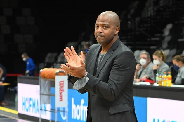 12 12 2021 Basketball Season 2021 2022 2 Bundesliga Pro A 08 Matchday Nürnberg Falcons Basketball Club NBC VFL Sparkassen Stars Bochum AlSch Derrick Taylor Co Coach Assistant Coach Nürnberg Falcons BC NBC