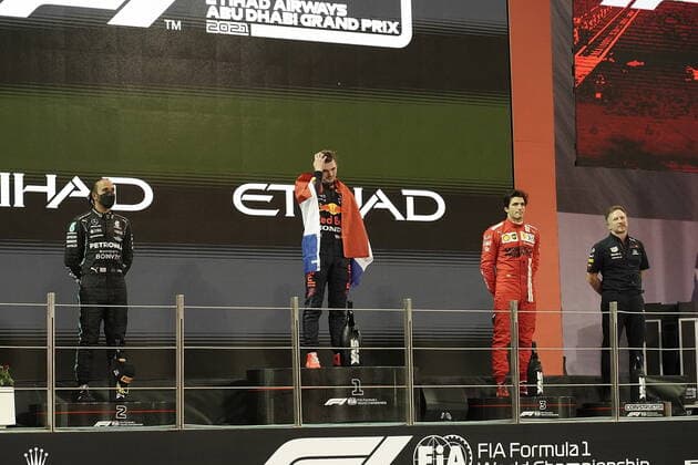 FORMULA 1 ETIHAD AIRWAYS ABU DHABI GRAND PRIX 2021 12 12 2021, Yas Marina Circuit, Abu Dhabi, FORMULA 1 ETIHAD AIRWAYS ABU DHABI GRAND PRIX 2021 , in picture Podium World Champion Max Verstappen NEL , Red Bull Racing Honda, Lewis Hamilton GBR , Mercedes AMG Petronas Formula One Team, Carlos Sainz Jr ESP , Scuderia Ferrari Mission Winnow nordphotoxGmbHx xBratic nph00250