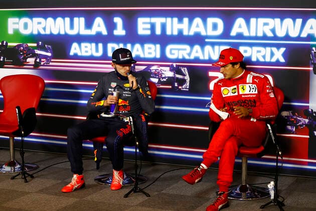 F1 Grand Prix of Abu Dhabi 33 Max Verstappen (NED, Red Bull Racing), 55 Carlos Sainz (ESP, Scuderia Ferrari Mission Winnow), F1 Grand Prix of Abu Dhabi at Yas Marina Circuit on December 12, 2021 in Abu Dhabi, United Arab Emirates. (Photo by Andy Hone LAT Motorsport Images FIA Pool via HOCH ZWEI) Abu Dhabi United Arab Emirates Poolfoto HOCH ZWEI Pool Motorsport Images ,EDITORIAL USE ONLY