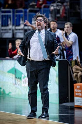Basketball Berlin 12 12 2021 Season 2021 2022 1 Bundesliga easyCredit BBL Alba Berlin FC Bayern München Basketball Andrea Trinchieri Munich, coach