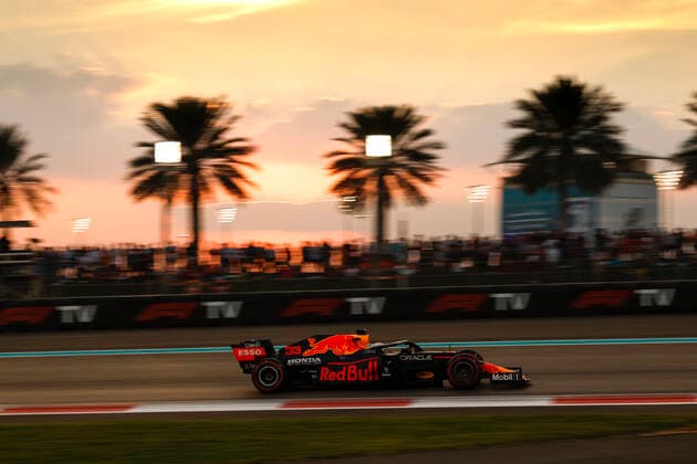 33 Max Verstappen NED, Red Bull Racing , F1 Grand Prix of Abu Dhabi at Yas Marina Circuit on December 12, 2021 in Abu Dhabi, United Arab Emirates Photo by HOCH ZWEI Abu Dhabi United Arab Emirates
