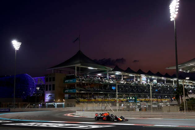 33 Max Verstappen NED, Red Bull Racing , F1 Grand Prix of Abu Dhabi at Yas Marina Circuit on December 12, 2021 in Abu Dhabi, United Arab Emirates Photo by HOCH ZWEI Abu Dhabi United Arab Emirates