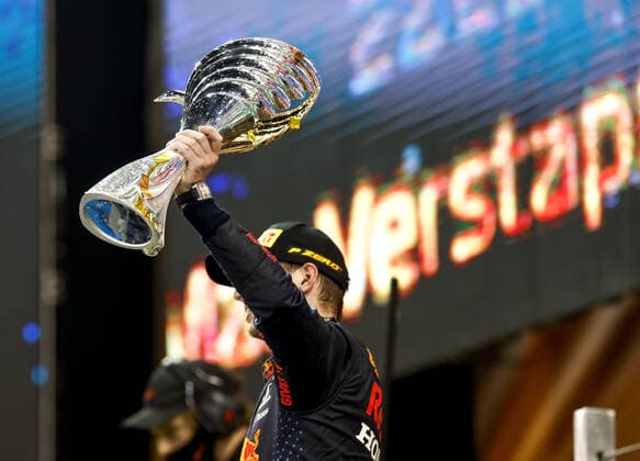 VERSTAPPEN Max (ned), Red Bull Racing Honda RB16B, portrait podium during the Formula 1 Etihad Airways Abu Dhabi Grand Prix 2021, 22th round of the 2021 FIA Formula One World Championship, WM, Weltmeisterschaft from December 10 to 12, 2021 on the Yas Marina Circuit, in Yas Island, Abu Dhabi - F1 - ABU DHABI GRAND PRIX 2021 - RACE DPPI Panoramic  00121046_F12021GP22ARE_JK254994