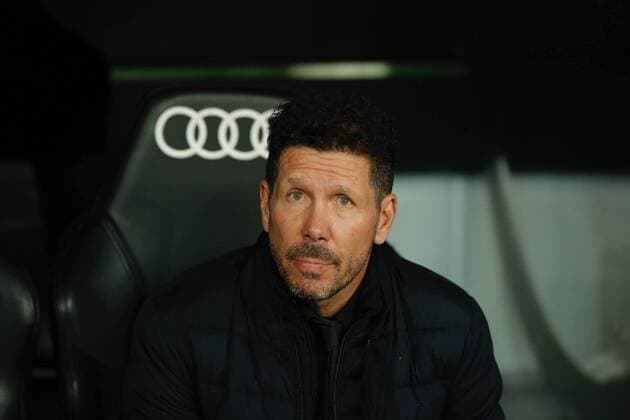 Madrid, Spain 12th December 2021 Diego Pablo Simeone, coach from Atletico de Madrid, during LaLiga Santander round 17 against Real Madrid CF at Santiago Bernabeu Photo by Ivan Abanades Medina Cordon Press  xIvanxAbanadesxMedinax xRealxMadridxCFx-xAtleticoxdexMadridx-x(LaLigaxSantander)x