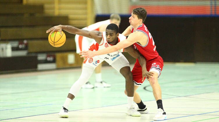 Basketball, ProB BARMER 2 Basketball Bundesliga, ProB Nord, Eleventh matchday, ETV Hamburg RheinStars Köln 84 74 Karl Dia ETV, l , Valentin Blass Wandsbek Hamburg