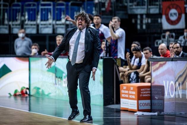 Basketball Berlin 12 12 2021 season 2021 2022 1 Bundesliga easyCredit BBL Alba Berlin FC Bayern MÂ¸nchen basketball Andrea Trinchieri MÂ¸nchen, coach.