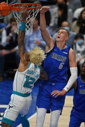 Basketball, NBA, Dallas Mavericks - Charlotte Hornets