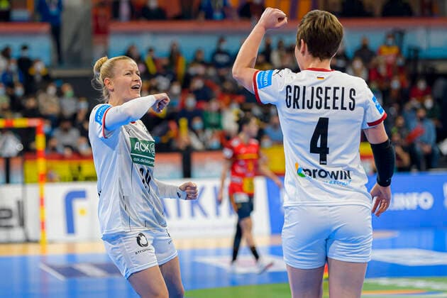 Handball, Women World Cup, Spain Germany, Final Round, Quarterfinal Antje Lauenroth Germany Bietigheim , Alina Grijseels Germany Dortmund Barcelona Spain