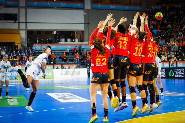 Emily BÖLK (20) during the handball quarterfinal match Spain vs Germany, 25th IHF Women™s World Championship, WM, Weltmeisterschaft Spain, 14.12.2021,  Copyright: xJozoxCabrajax xkolektiffx