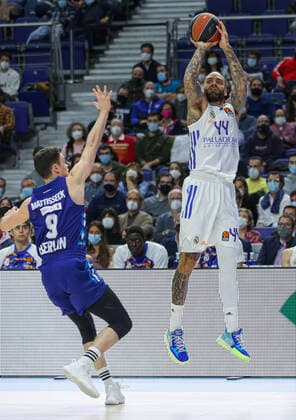 14th December 2021; Wizink Center; Madrid, Spain; Turkish Airlines Euroleague Basketball , Real Madrid versus Alba Berlin; Jeff Taylor (Real Madrid Baloncesto) jump shot for three points  ActionPlus12348159 AgenciaLOF